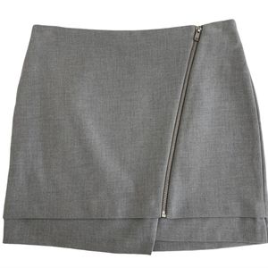 H&M asymmetrical zipper mini skirt size 12